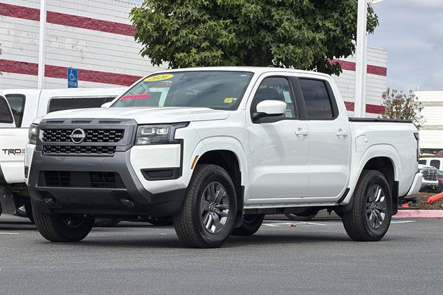 New 2026 Nissan Frontier SV w/ Tow Package AWD/4WD image 8