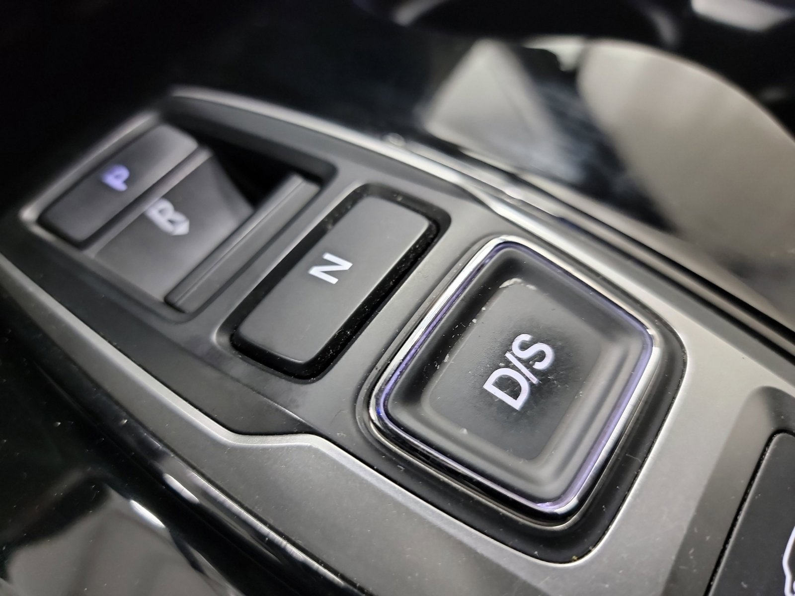 Used 2016 Honda Pilot Touring image 27