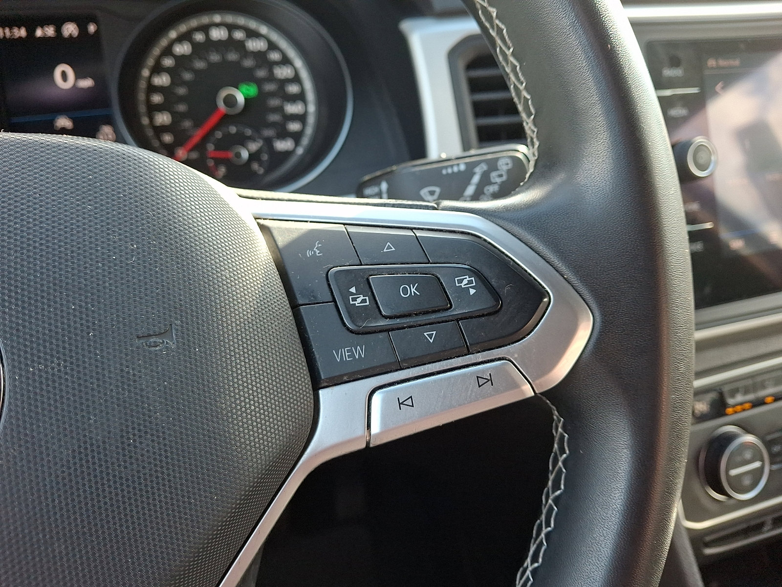 Used 2021 Volkswagen Atlas Cross Sport SE image 20