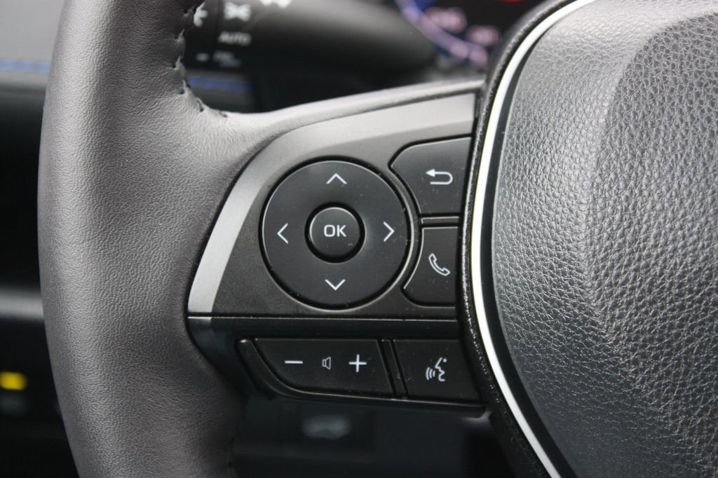 Used 2025 Toyota RAV4 XSE w/ Weather Package image 21