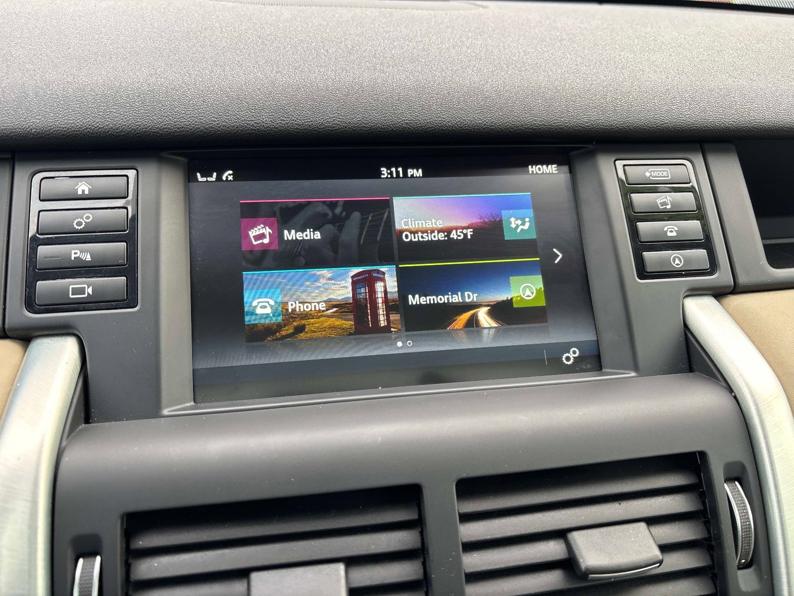 Used 2019 Land Rover Discovery Sport HSE image 30