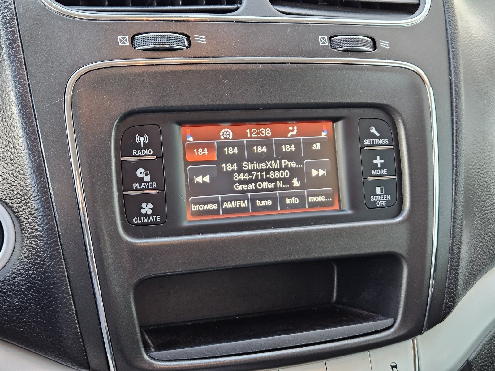 Used 2019 Dodge Journey SE w/ Connectivity Group FWD image 19