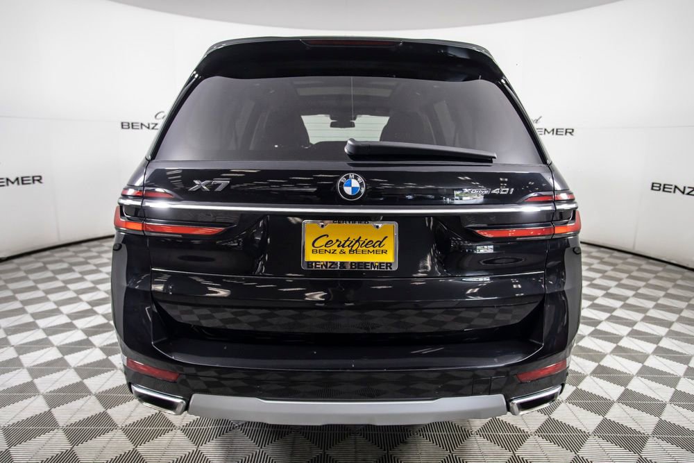 Used 2024 BMW X7 xDrive40i w/ Parking Assistance Package image 11