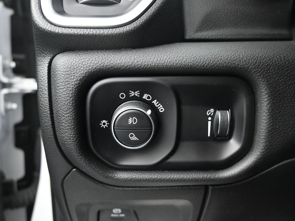 Used 2024 RAM 1500 Big Horn image 14