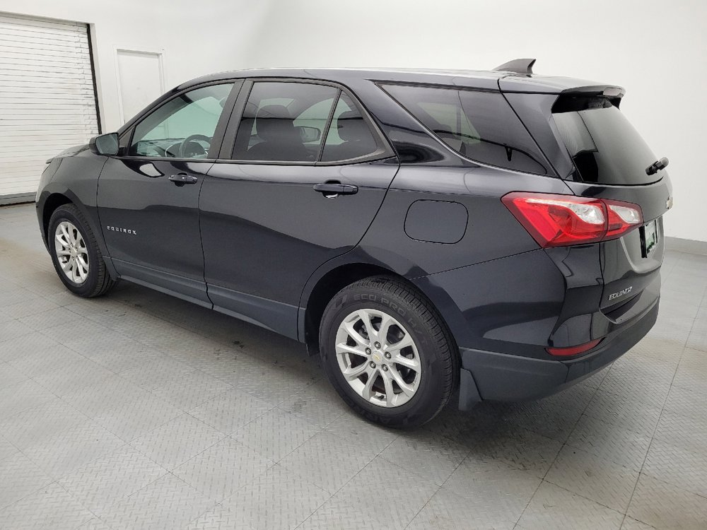 Used 2020 Chevrolet Equinox LS w/ LS Convenience Package AWD/4WD image 3