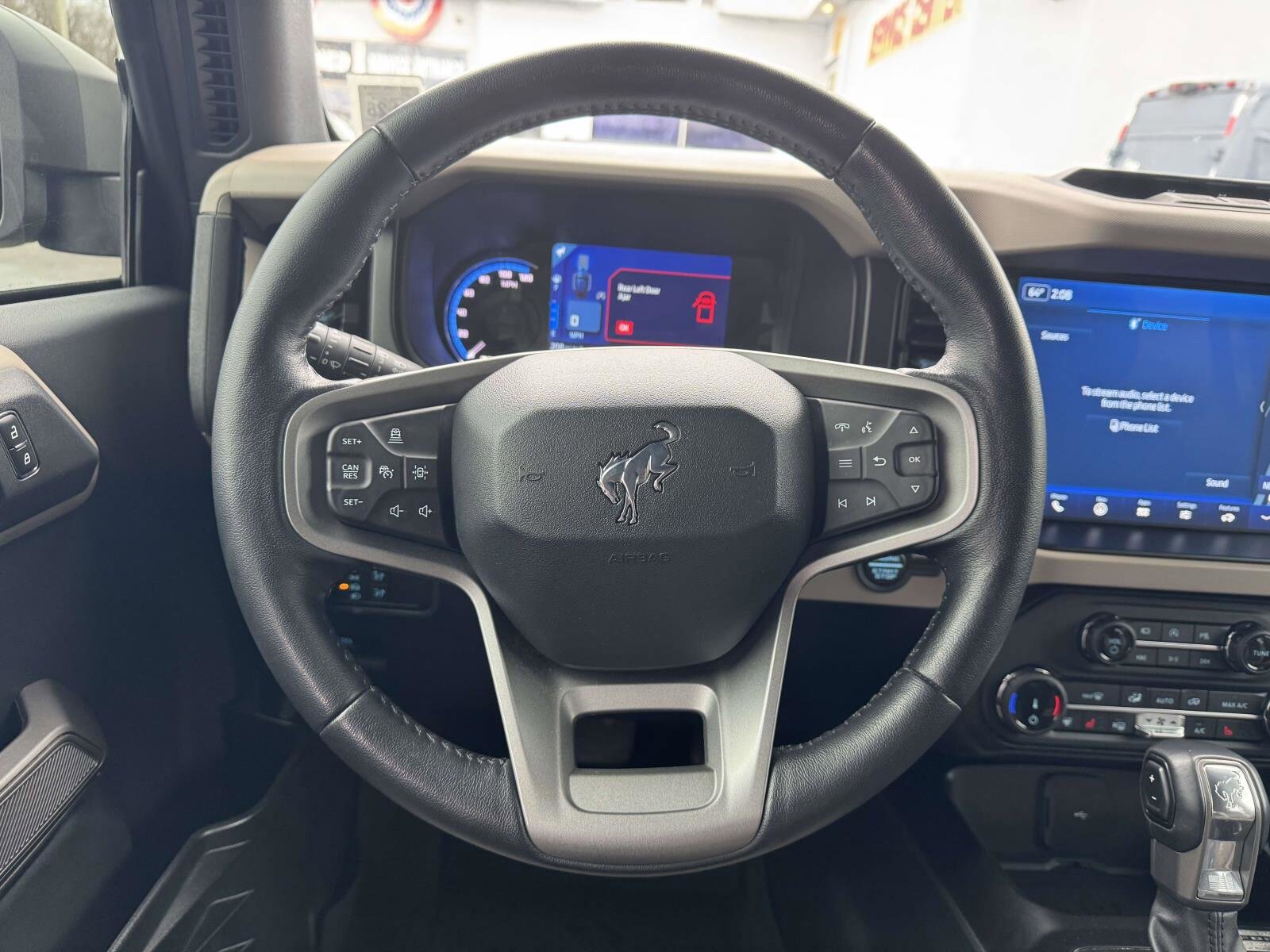 Used 2022 Ford Bronco Wildtrak AWD/4WD image 12