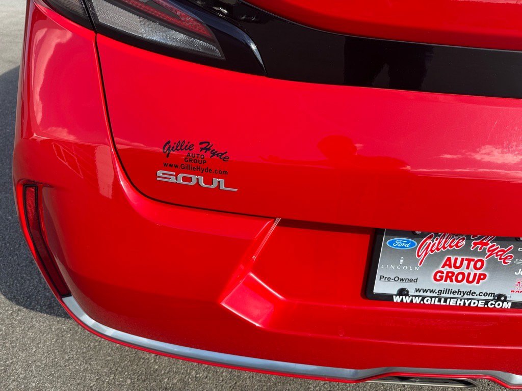 Used 2023 Kia Soul GT-Line w/ GT-Line Technology Package