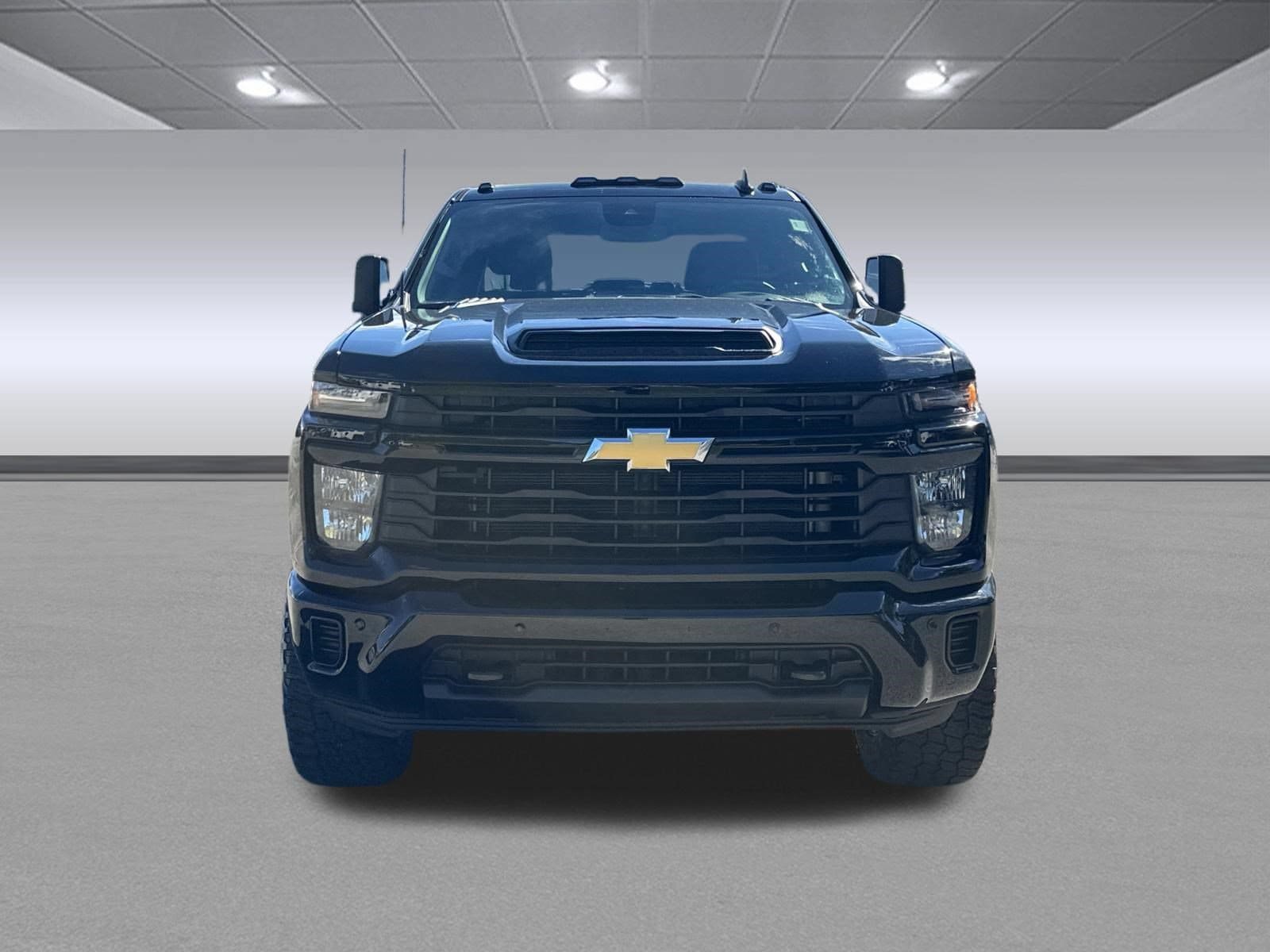 Used 2026 Chevrolet Silverado 2500 Custom w/ Custom Value Package AWD/4WD image 8