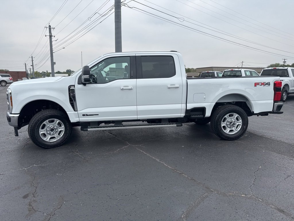 New 2026 Ford F250 4x4 Crew Cab Super Duty image 4