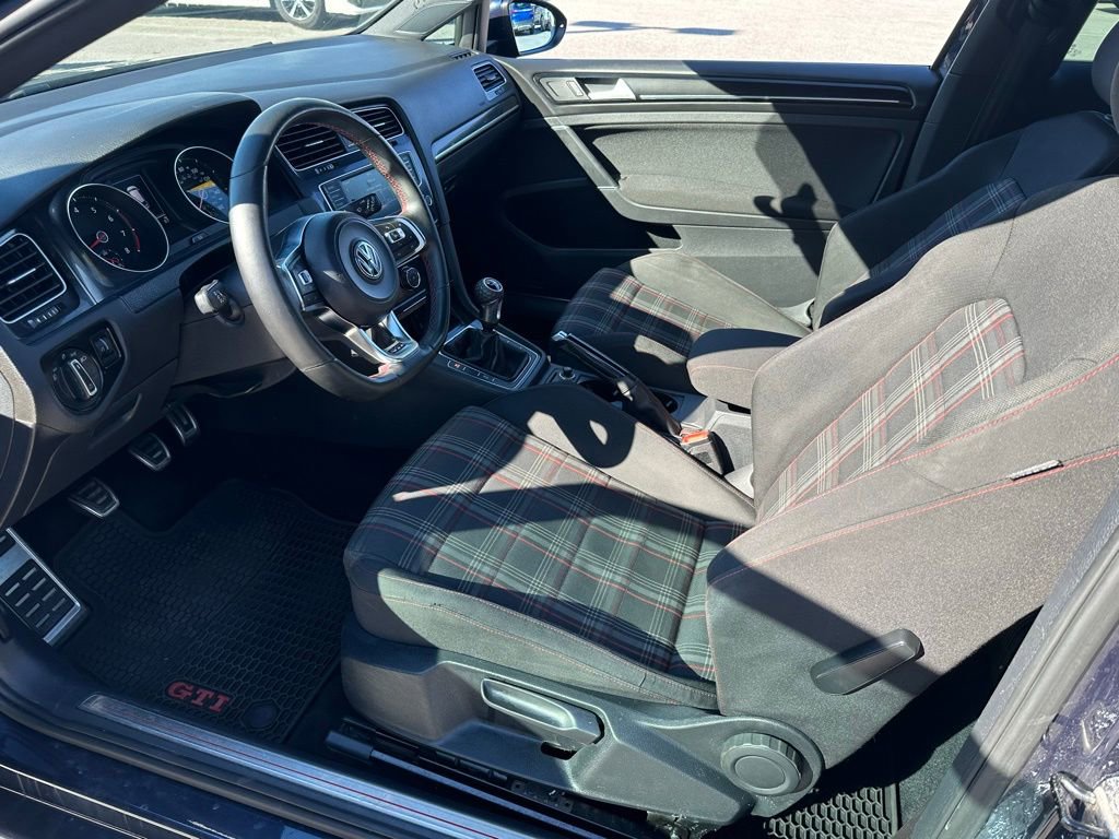 Used 2016 Volkswagen GTI S image 21