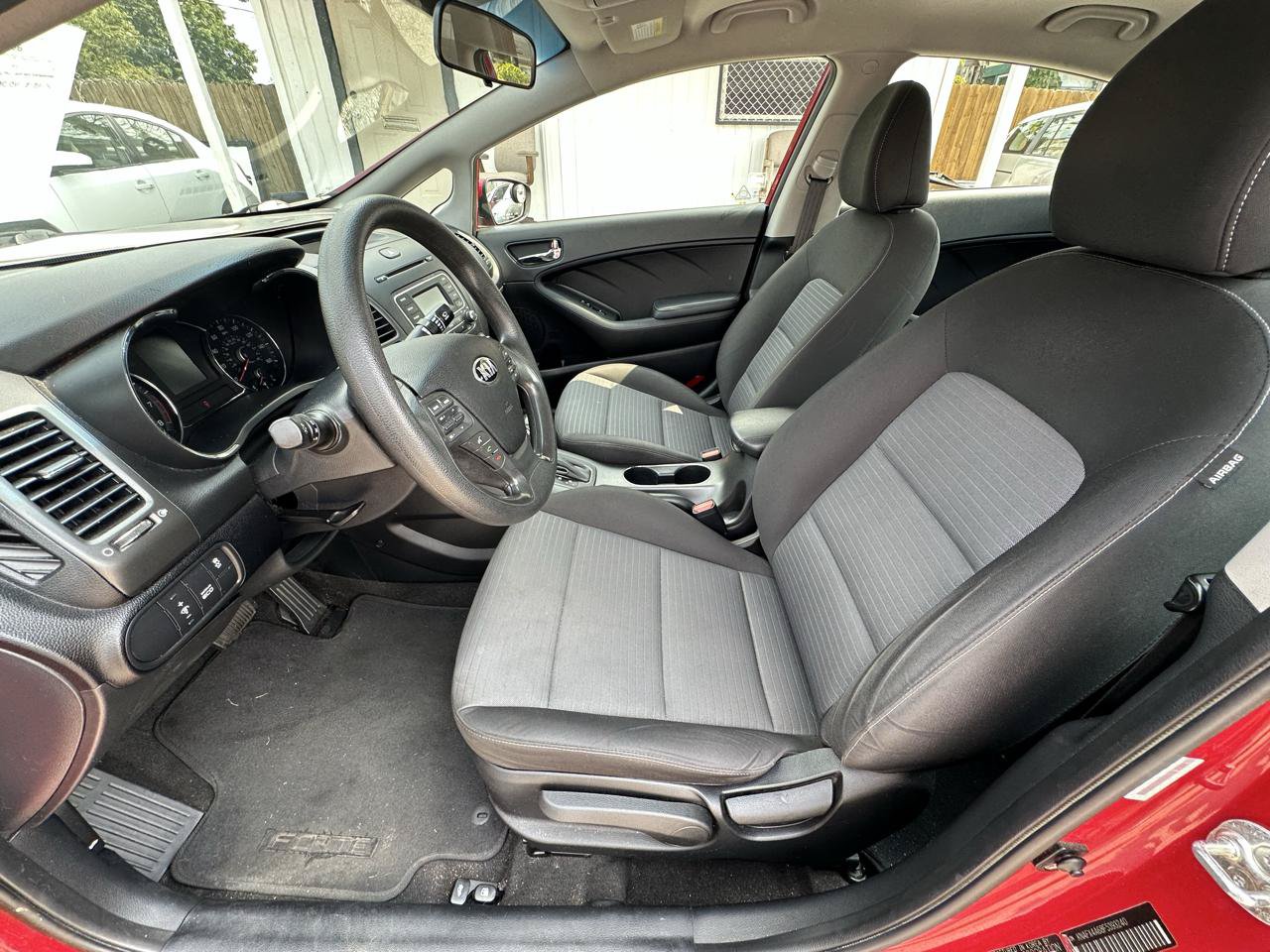 Used 2015 Kia Forte LX w/ Popular Package FWD image 10