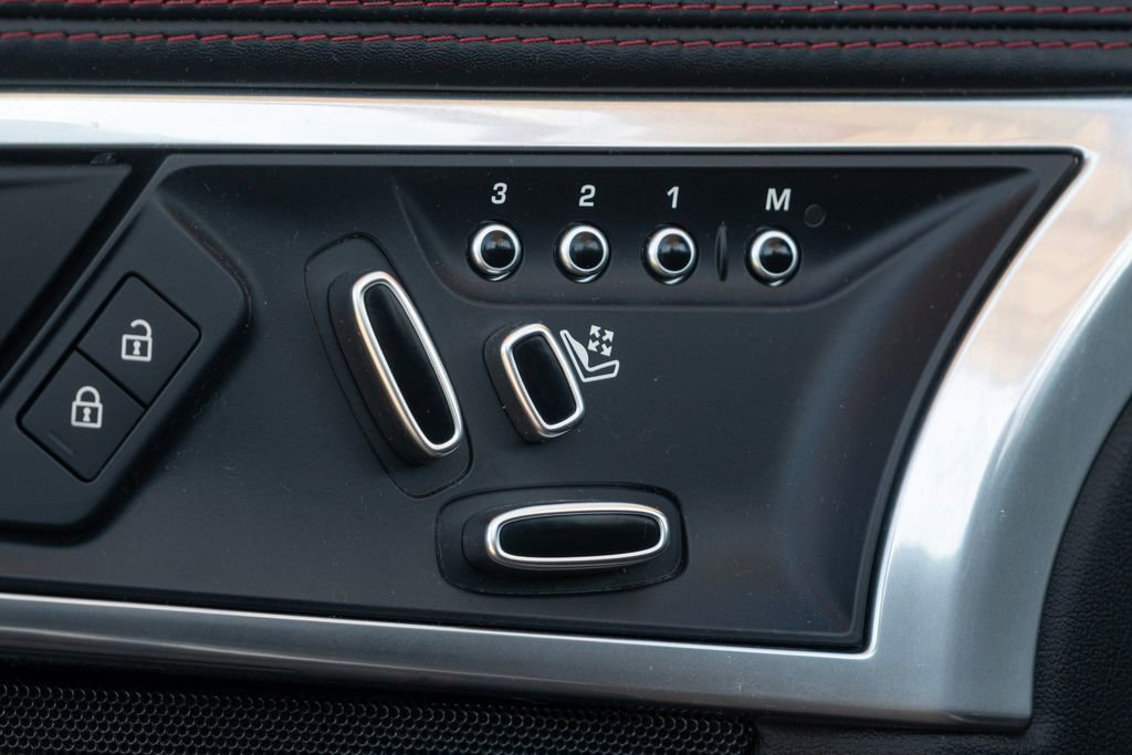 Used 2021 Jaguar F-TYPE Convertible image 25