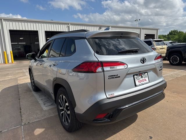 Used 2024 Toyota Corolla Cross AWD Hybrid w/ Moonroof Package image 8