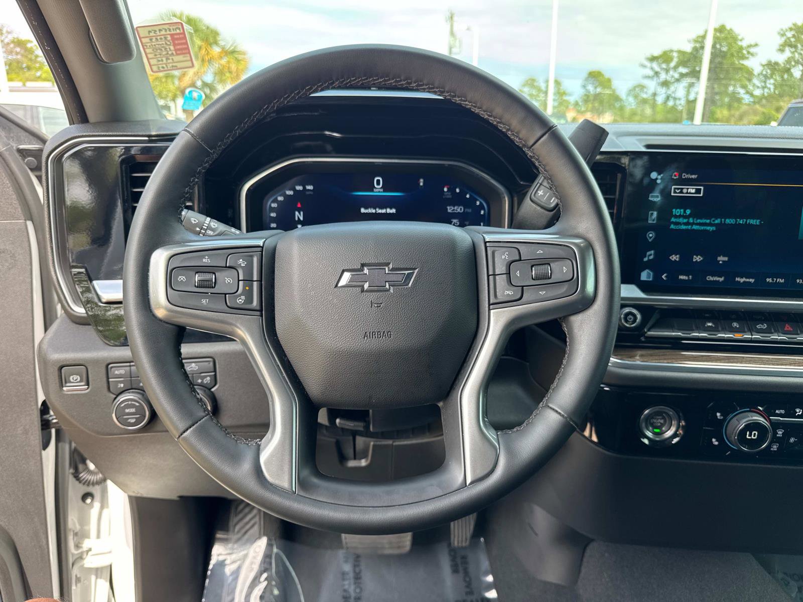 Used 2023 Chevrolet Silverado 1500 RST w/ Z71 Off-Road Package AWD/4WD image 27