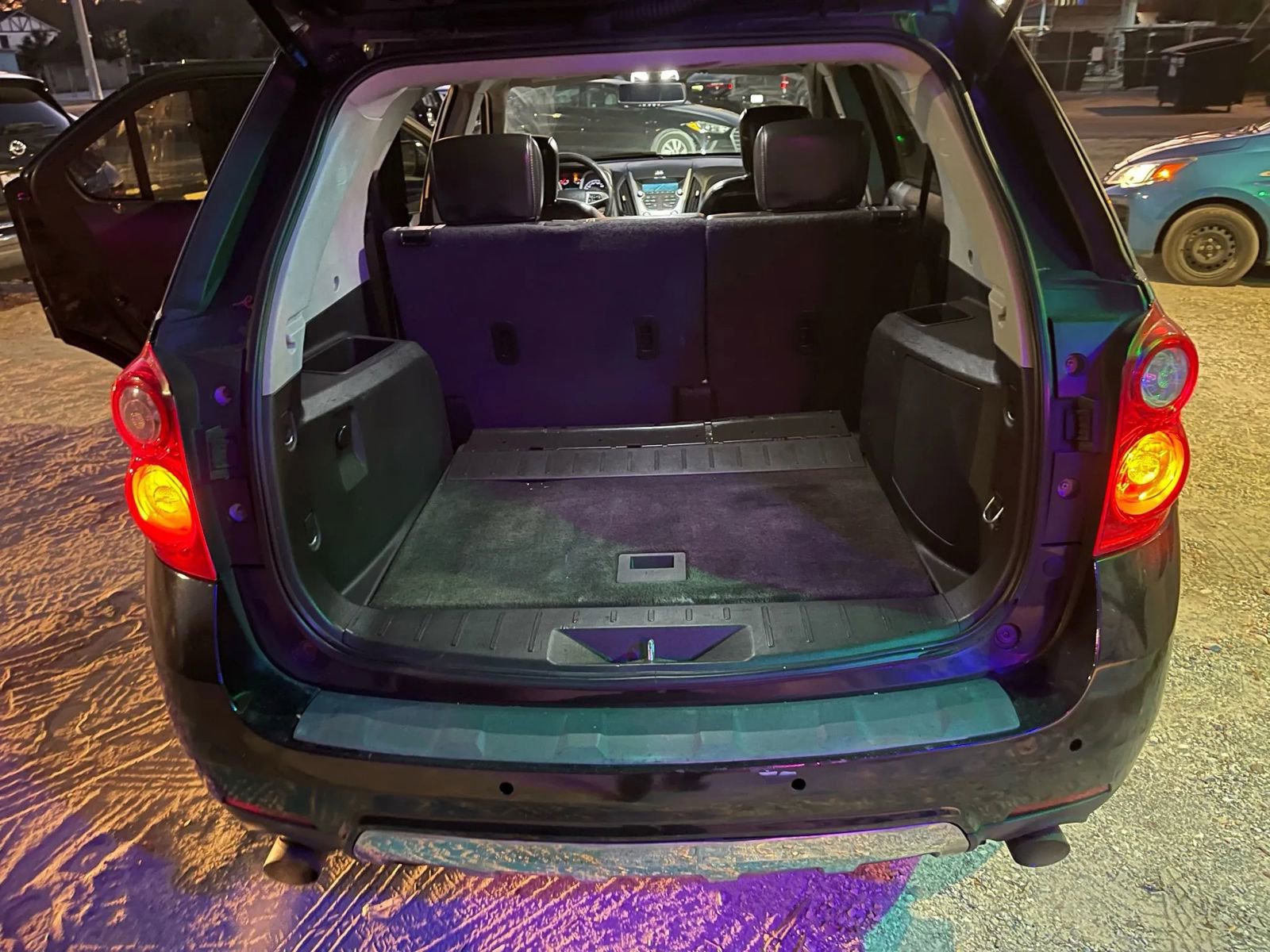 Used 2010 Chevrolet Equinox LT w/ Chrome Appearance Package image 17