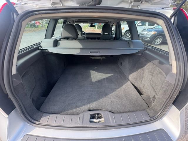 Used 2010 Volvo V50 2.4i image 9