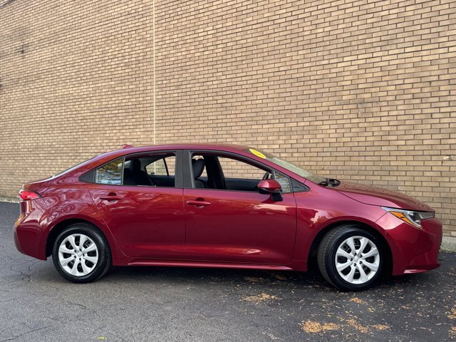 Used 2024 Toyota Corolla LE image 6