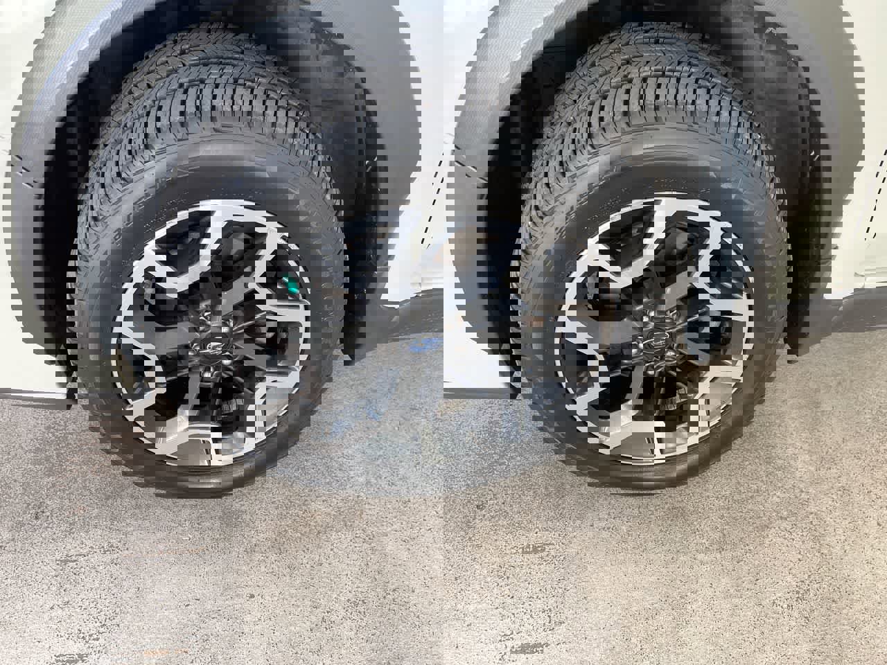 Used 2017 Subaru Crosstrek 2.0i Premium w/ Popular Package #1 AWD/4WD image 10