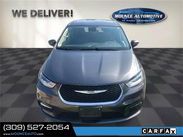 Used 2023 Chrysler Pacifica Touring-L image 2