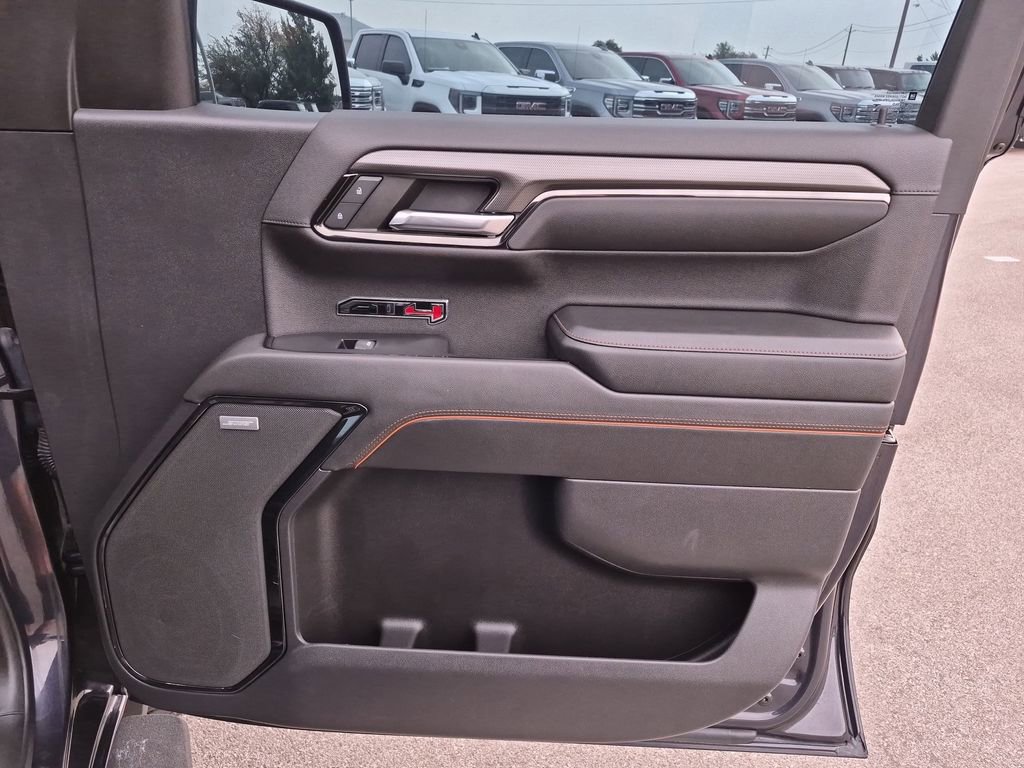 Used 2022 GMC Sierra 1500 AT4 w/ AT4 Premium Package AWD/4WD image 36