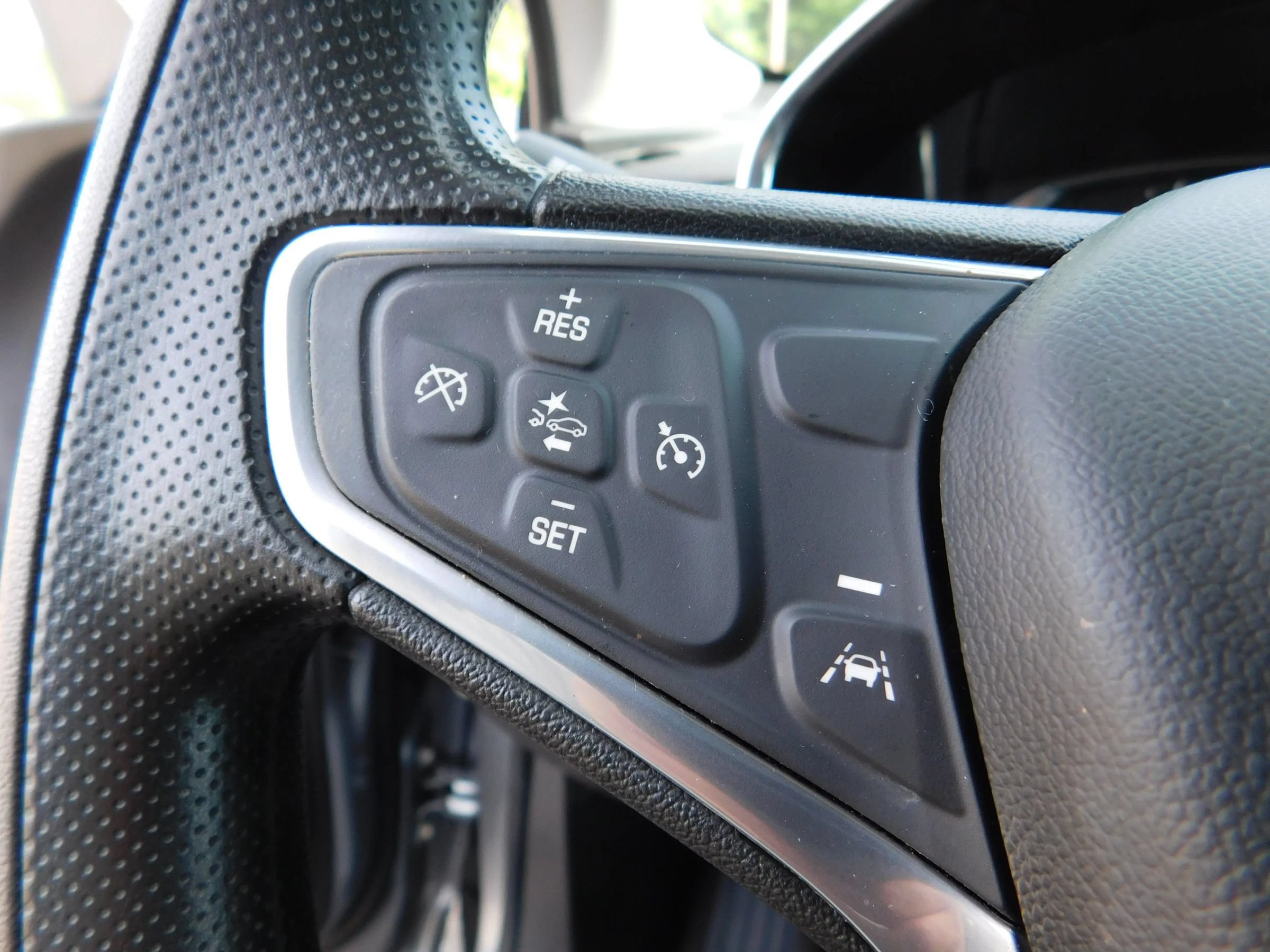Used 2023 Chevrolet Equinox LS w/ LS Convenience Package FWD image 19