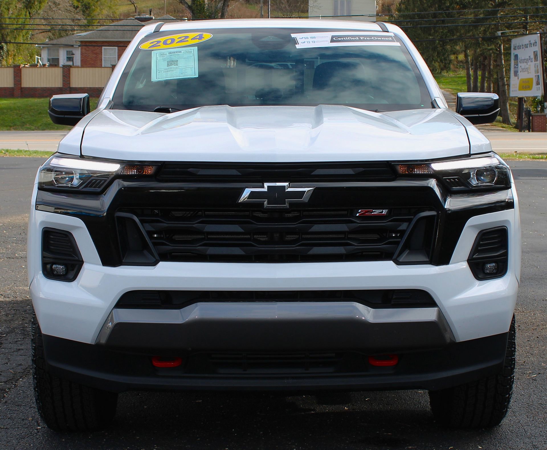 Used 2024 Chevrolet Colorado Z71 w/ Z71 Convenience Package 2 image 2