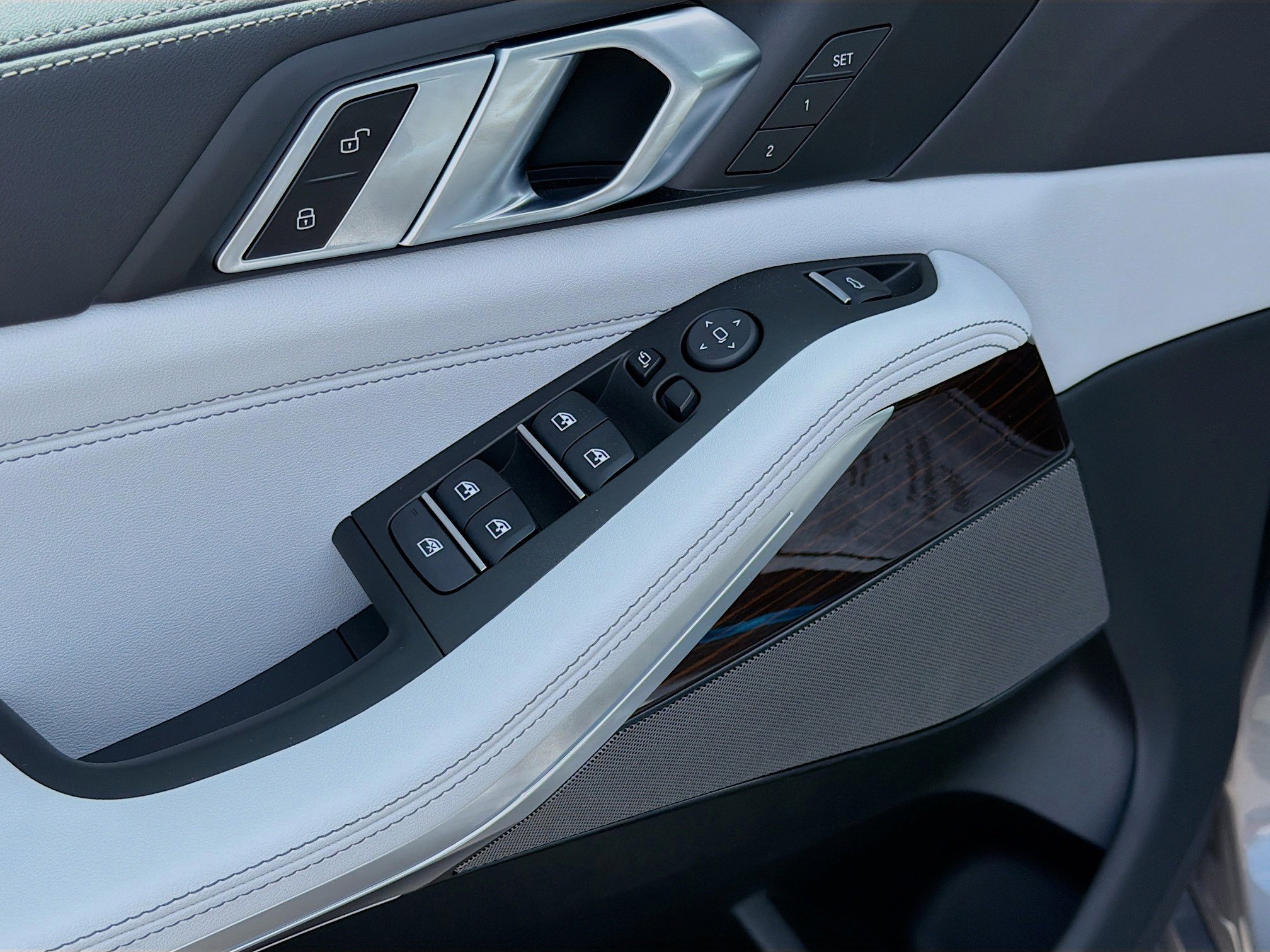 New 2026 BMW X5 sDrive40i w/ M Sport Package image 23