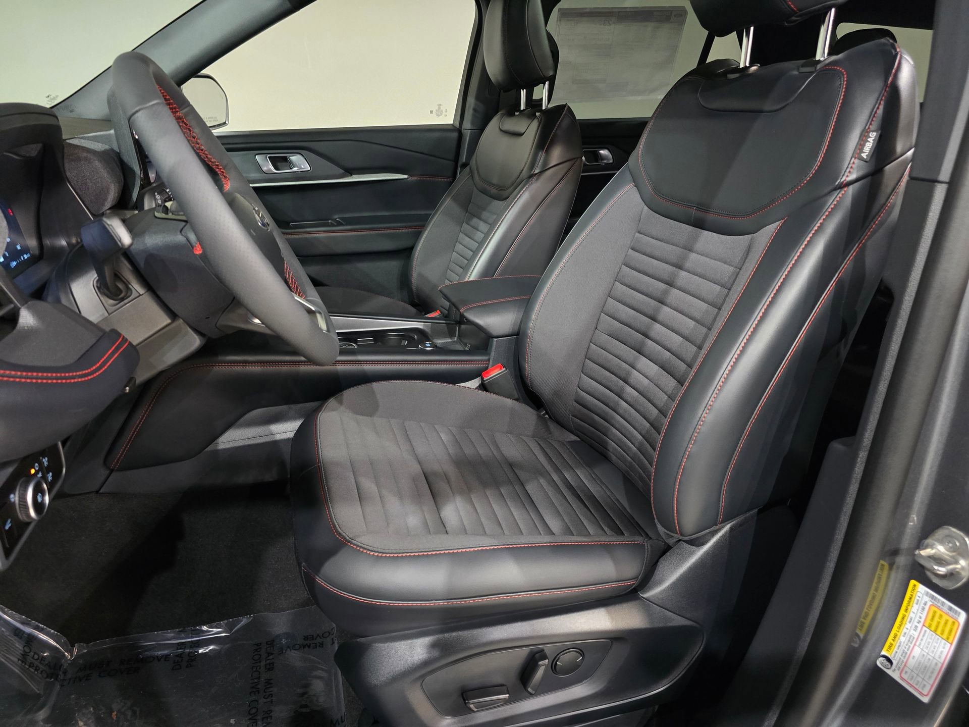 New 2026 Ford Explorer ST-Line w/ ST-Line Street Pack image 21