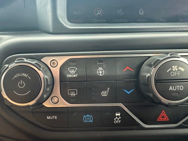 Used 2021 Jeep Wrangler Unlimited Sahara w/ Cold Weather Group image 30