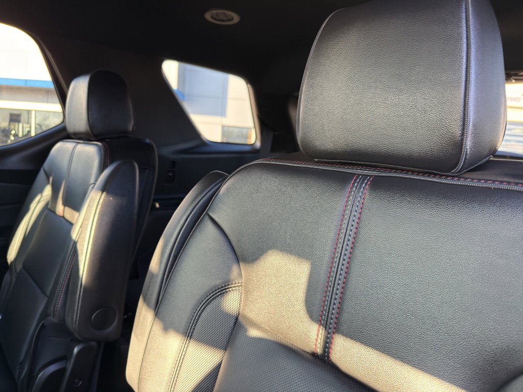 Used 2023 Chevrolet Traverse RS image 34