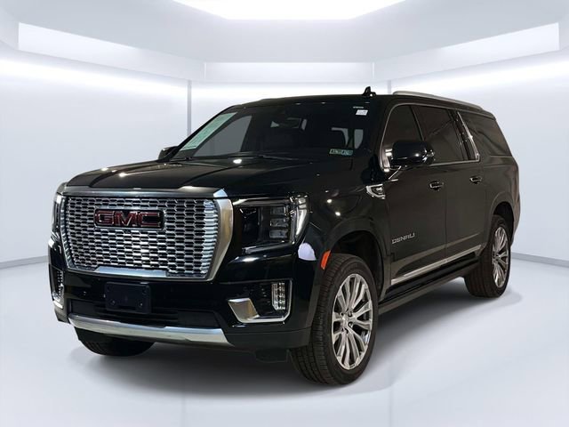 Used 2022 GMC Yukon XL Denali w/ Denali Ultimate Package AWD/4WD image 1