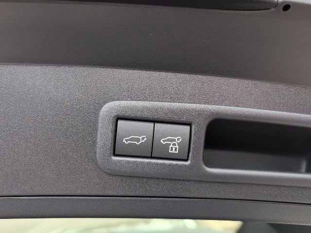 New 2025 Lexus UX 300h AWD image 33