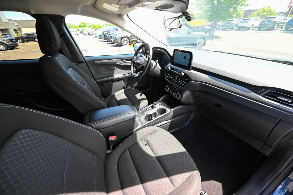 Certified 2025 Ford Escape Active w/ Cold Weather Package AWD/4WD image 24