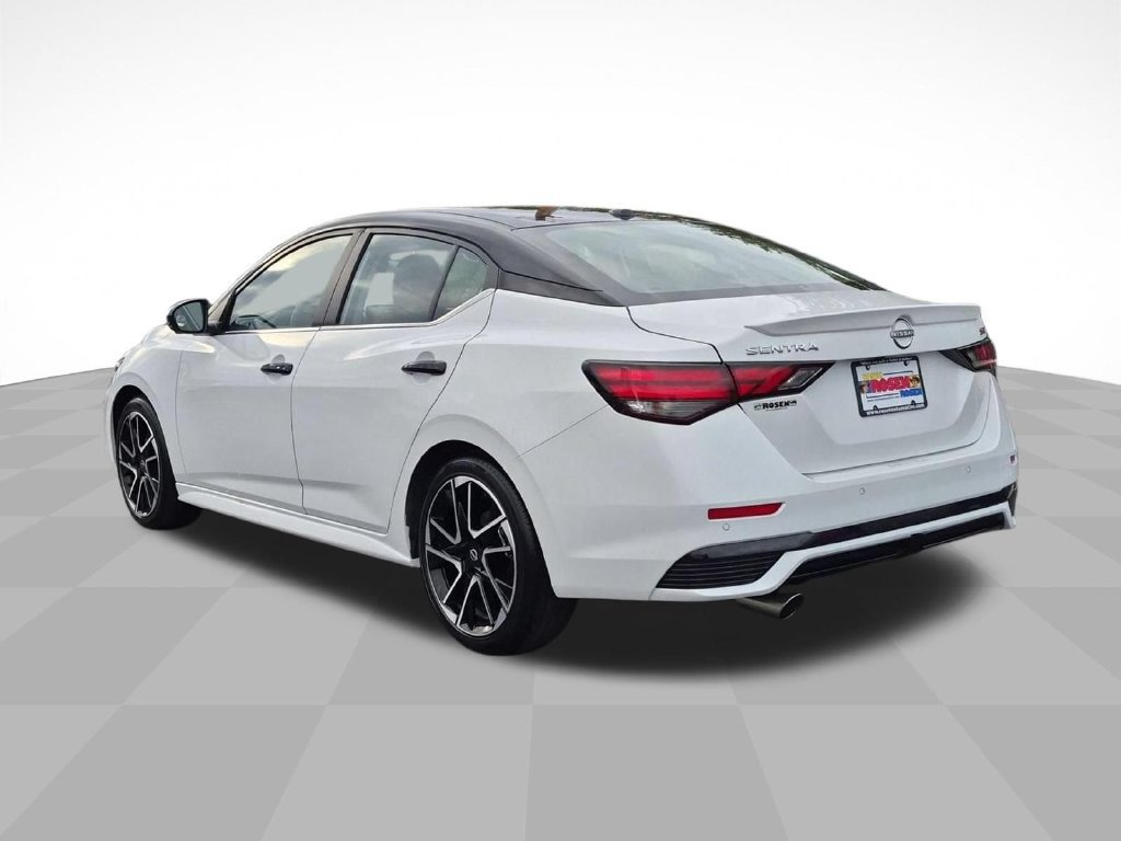 Used 2025 Nissan Sentra SR w/ SR Premium Package FWD image 5