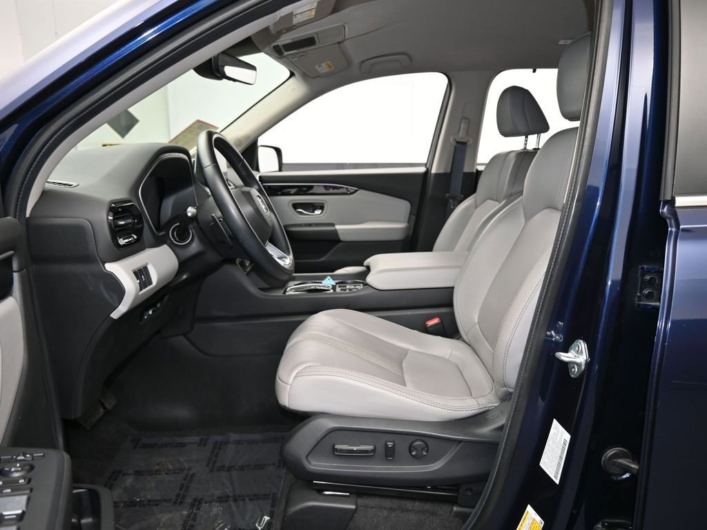Used 2024 Honda Pilot EX-L image 11