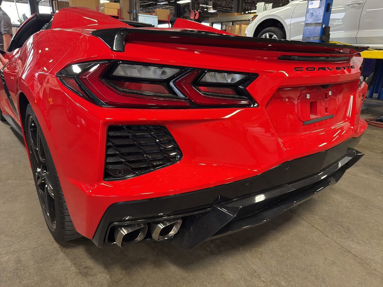 Used 2022 Chevrolet Corvette Stingray Preferred Conv w/ Z51 Performance Package RWD image 8