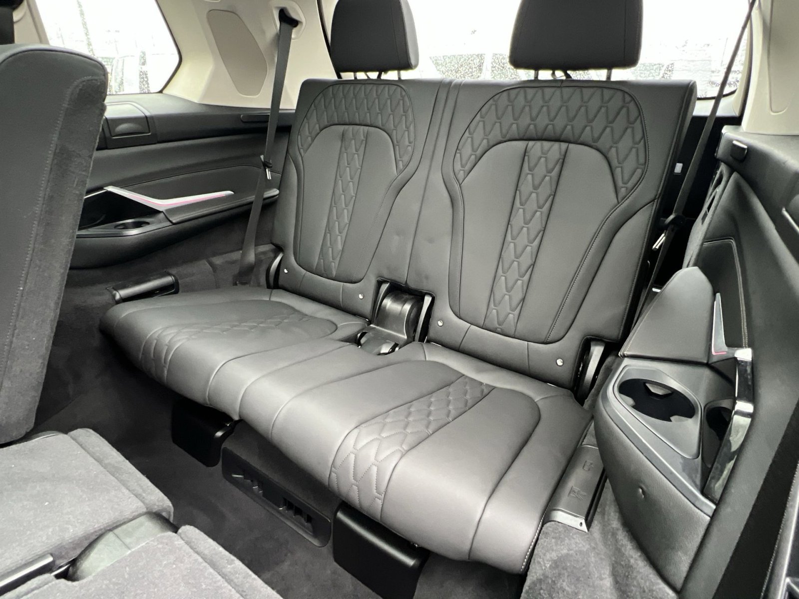 Used 2025 BMW X7 xDrive40i image 24