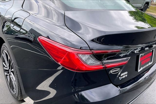 Used 2025 Toyota Camry XLE AWD/4WD image 29