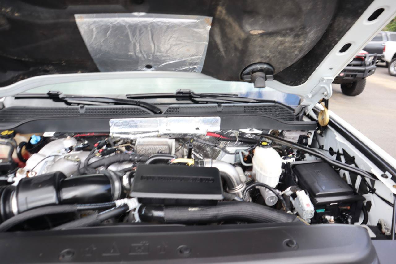Used 2019 Chevrolet Silverado 2500 LT AWD/4WD image 19