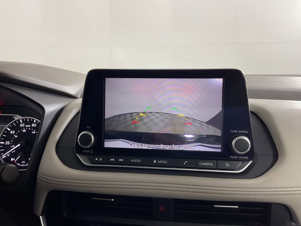 Used 2025 Nissan Rogue SV image 27