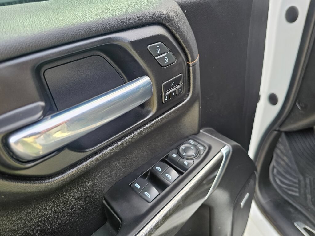 Used 2020 GMC Sierra 1500 AT4 w/ AT4 Premium Package AWD/4WD image 19