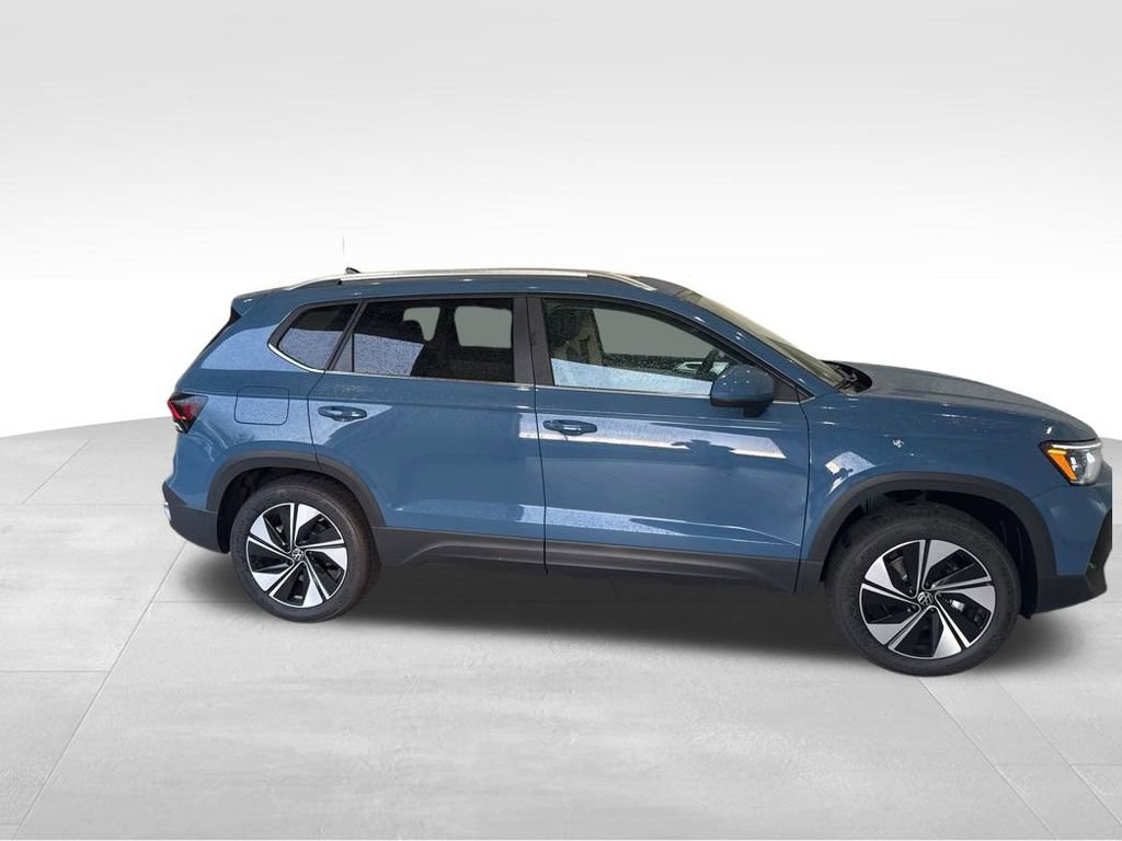 New 2025 Volkswagen Taos SE image 6