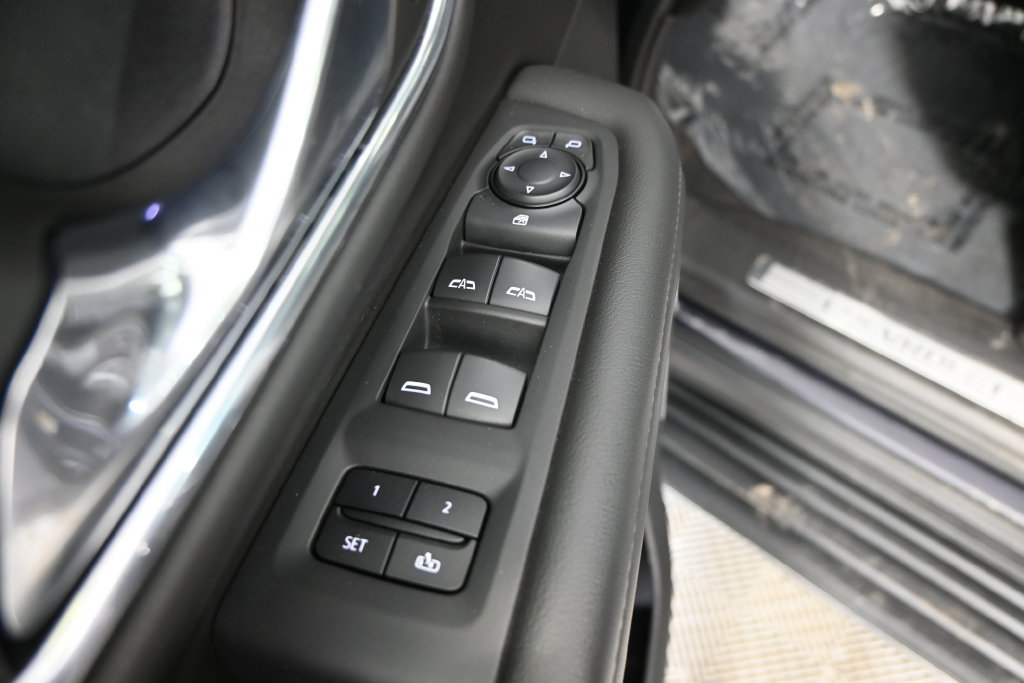 Used 2023 Chevrolet Tahoe LT AWD/4WD image 21