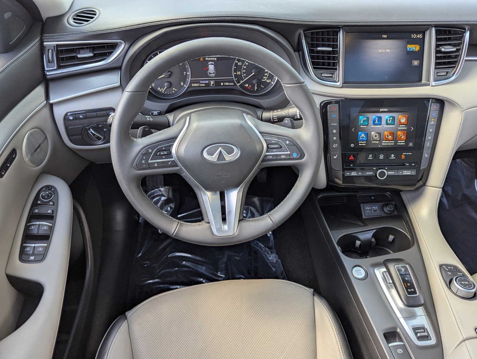 Used 2023 INFINITI QX50 Luxe w/ Accent Package FWD image 13