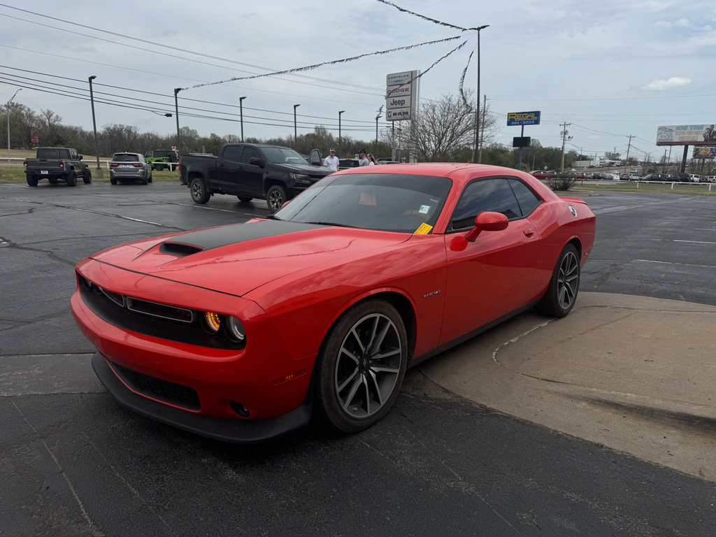 Used 2022 Dodge Challenger R/T w/ Plus Package image 4