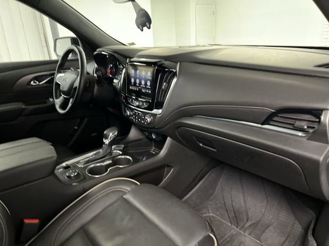 Certified 2023 Chevrolet Traverse Premier w/ Redline Edition FWD image 30