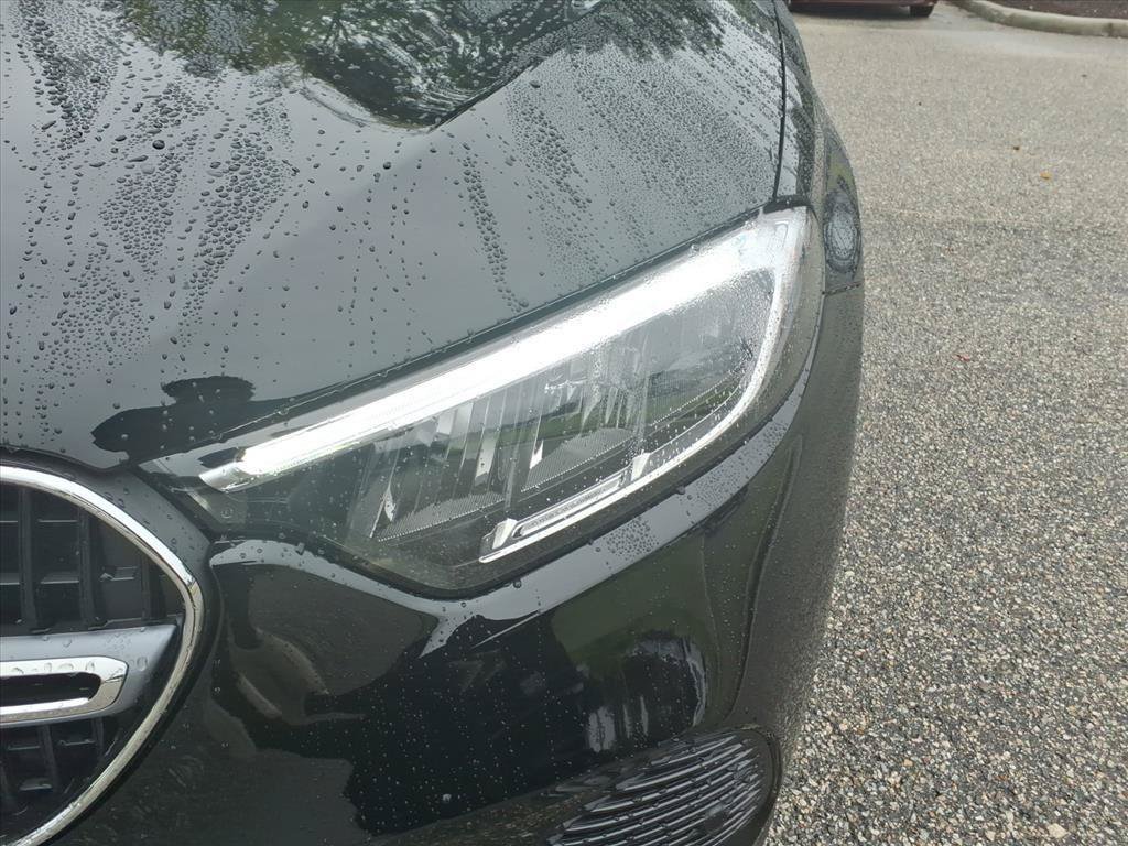 Used 2026 Mercedes-Benz GLC 350e 4MATIC image 4