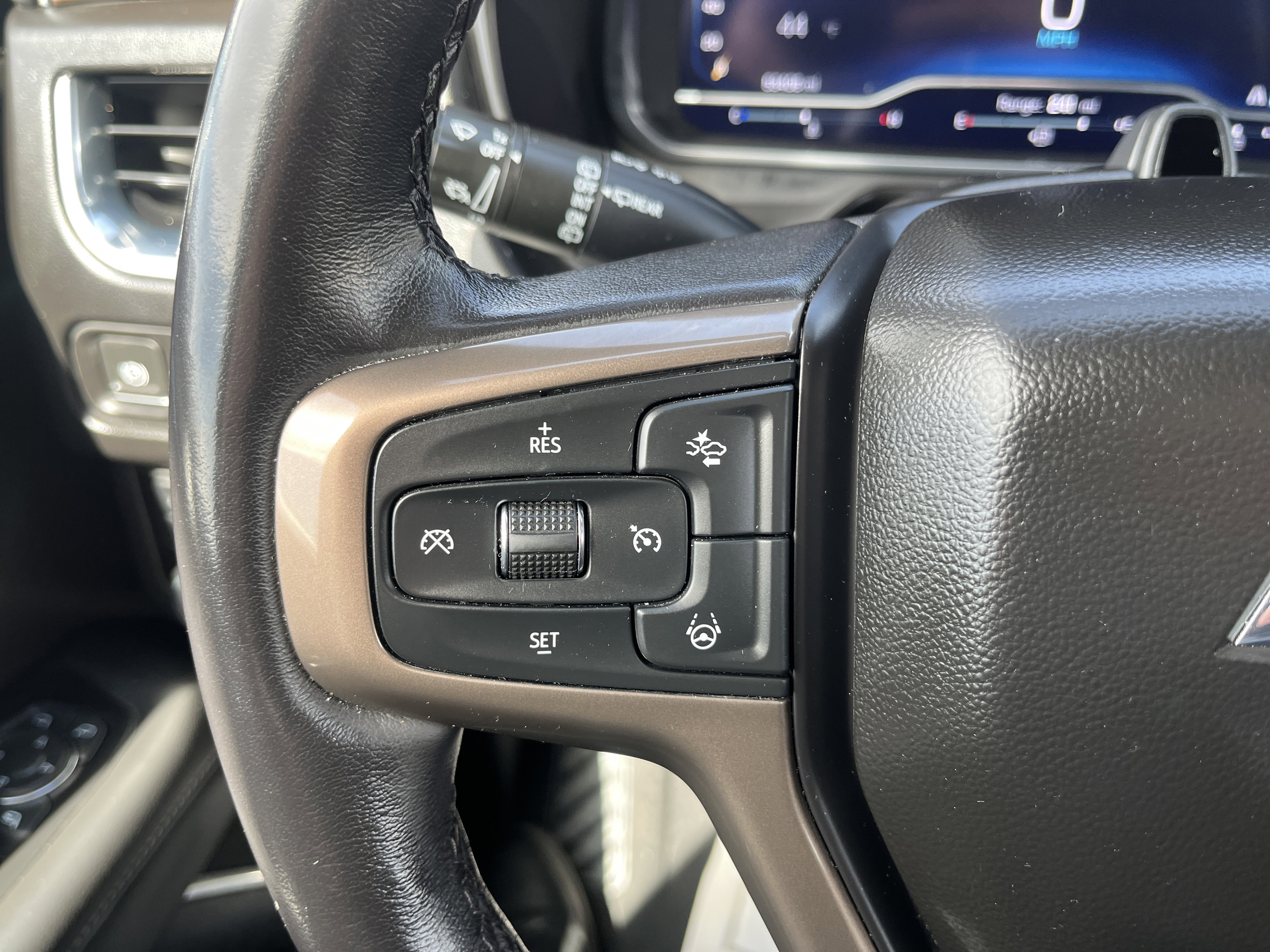 Used 2023 Chevrolet Tahoe High Country w/ Advanced Technology Package image 28