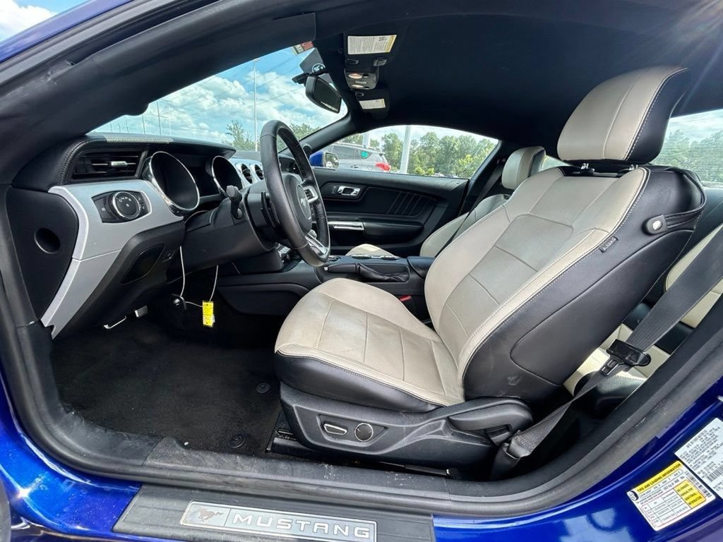 Used 2016 Ford Mustang Premium RWD image 12