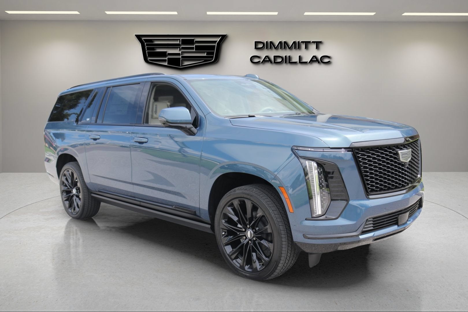 New 2026 Cadillac Escalade ESV Platinum Sport w/ LPO, ONYX Package AWD/4WD image 3